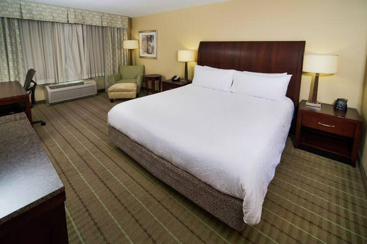 Hilton Garden Inn Valdosta Exterior photo